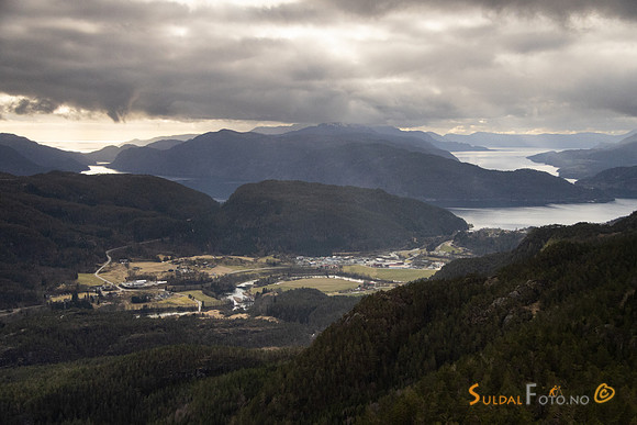 Sand med Sandsfjorden og Vindafjorden