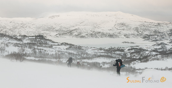 Skitur i kuling