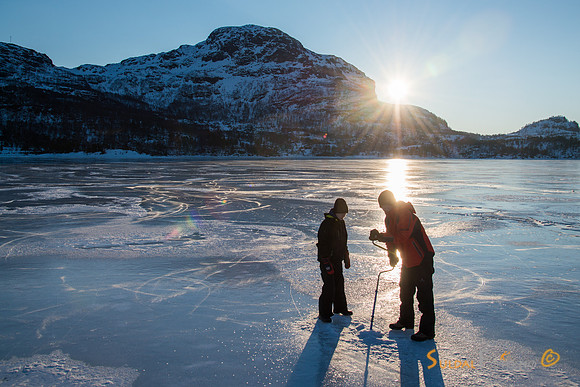 Isfiske på Mosvatnet, Suldal