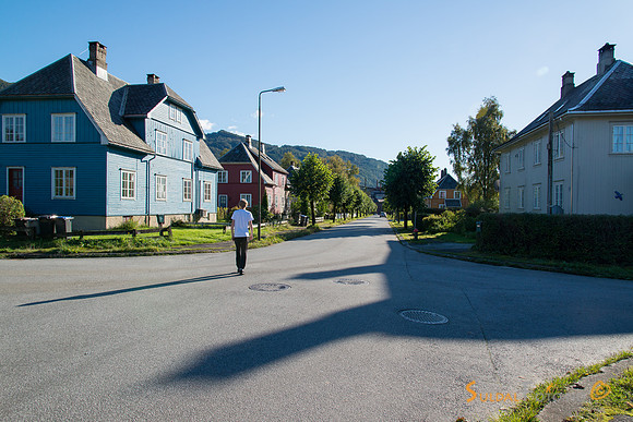 Frå Åbøbyen, Sauda