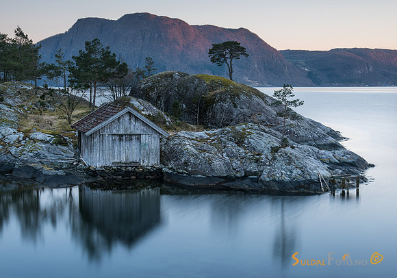 Naust i Barkelandsvågen