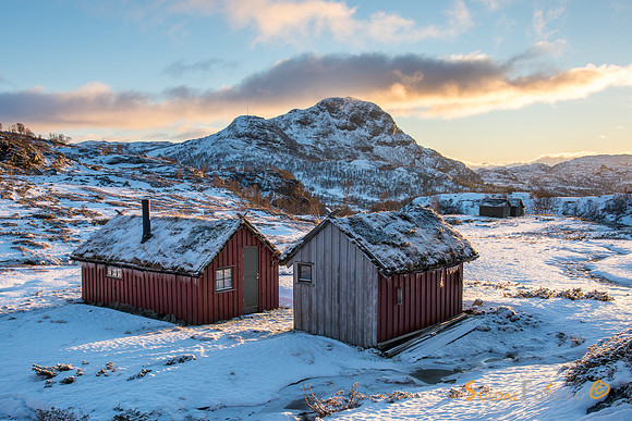 Støl i Storrdalen, Gullingenområdet.