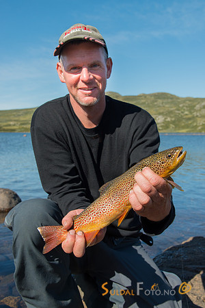 Ørretfangst