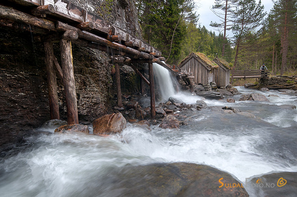 Kvednafossen