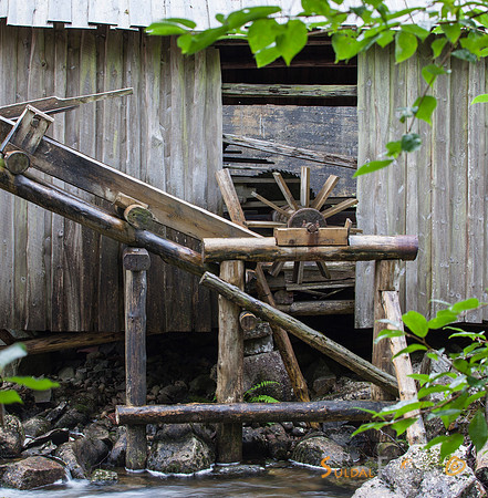 Sag, Kvednaholo, Ritland