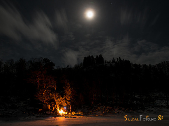 Ved bålet